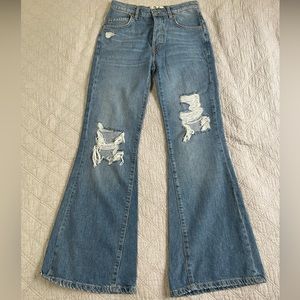 FREE PEOPLE flare jeans size 24 never worn!